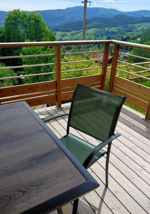 Aux Balcons De La Vallee Soultzeren Exterior foto
